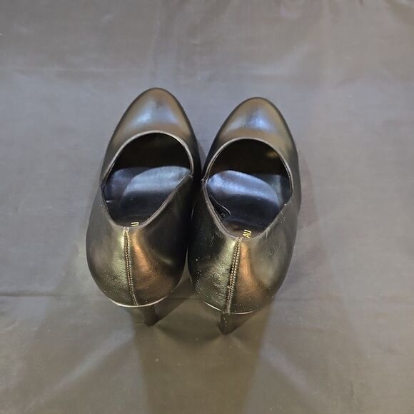 BRAND NEW LE CHATEAU ROUND-TOE HIGH HEEL STILETTOS PUMP - Picture 4 of 12